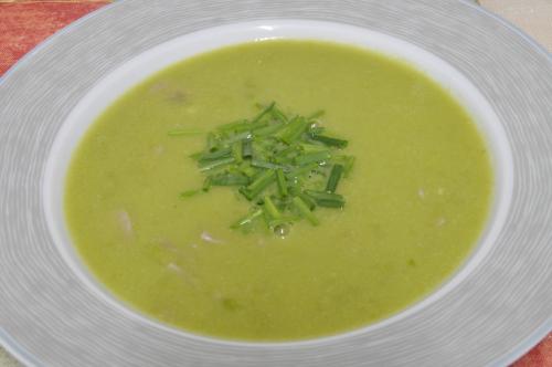 Hráškový krém se šunkou  – Snadné recept z Česko kuchyně, hotový za Do 30 minut